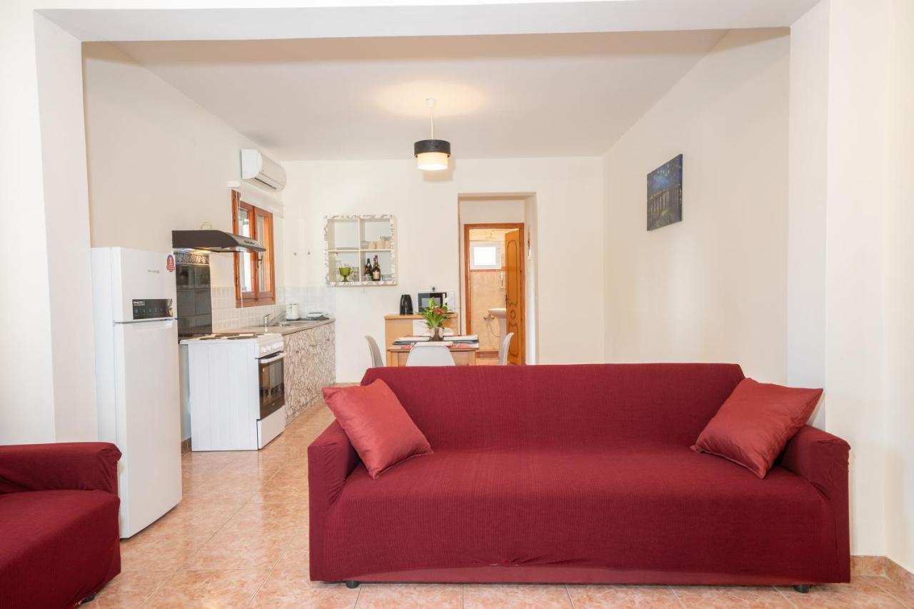 Afroditi Holiday Home - Yellow Apartment 斯沃伦塔 外观 照片